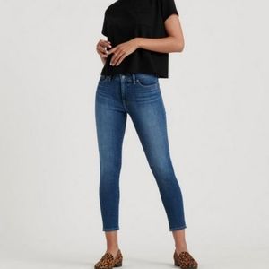 Lucky Brand mid rise cropped leg jeans